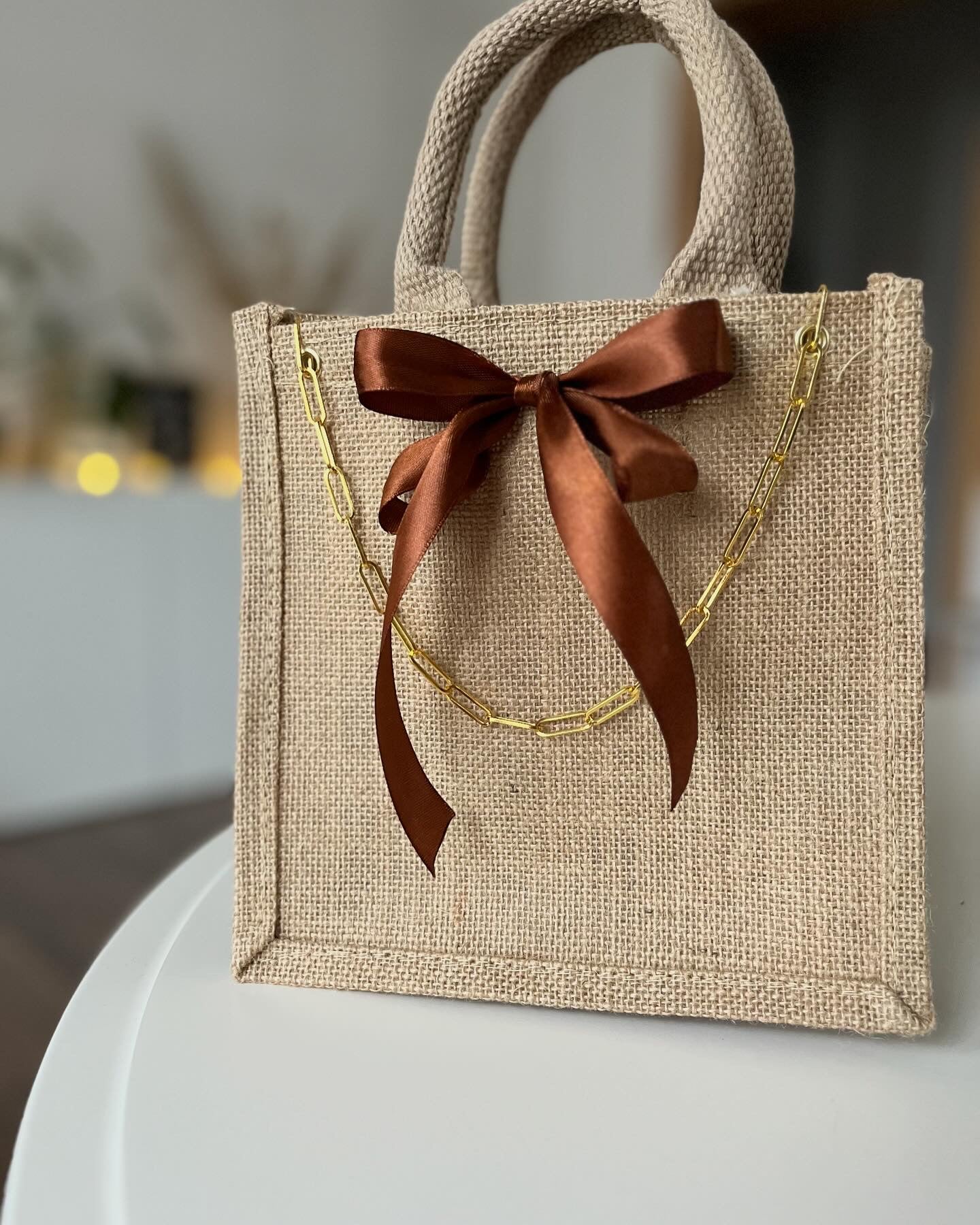 Mini-Jutetasche "Goldig" mit Satin-Schleife